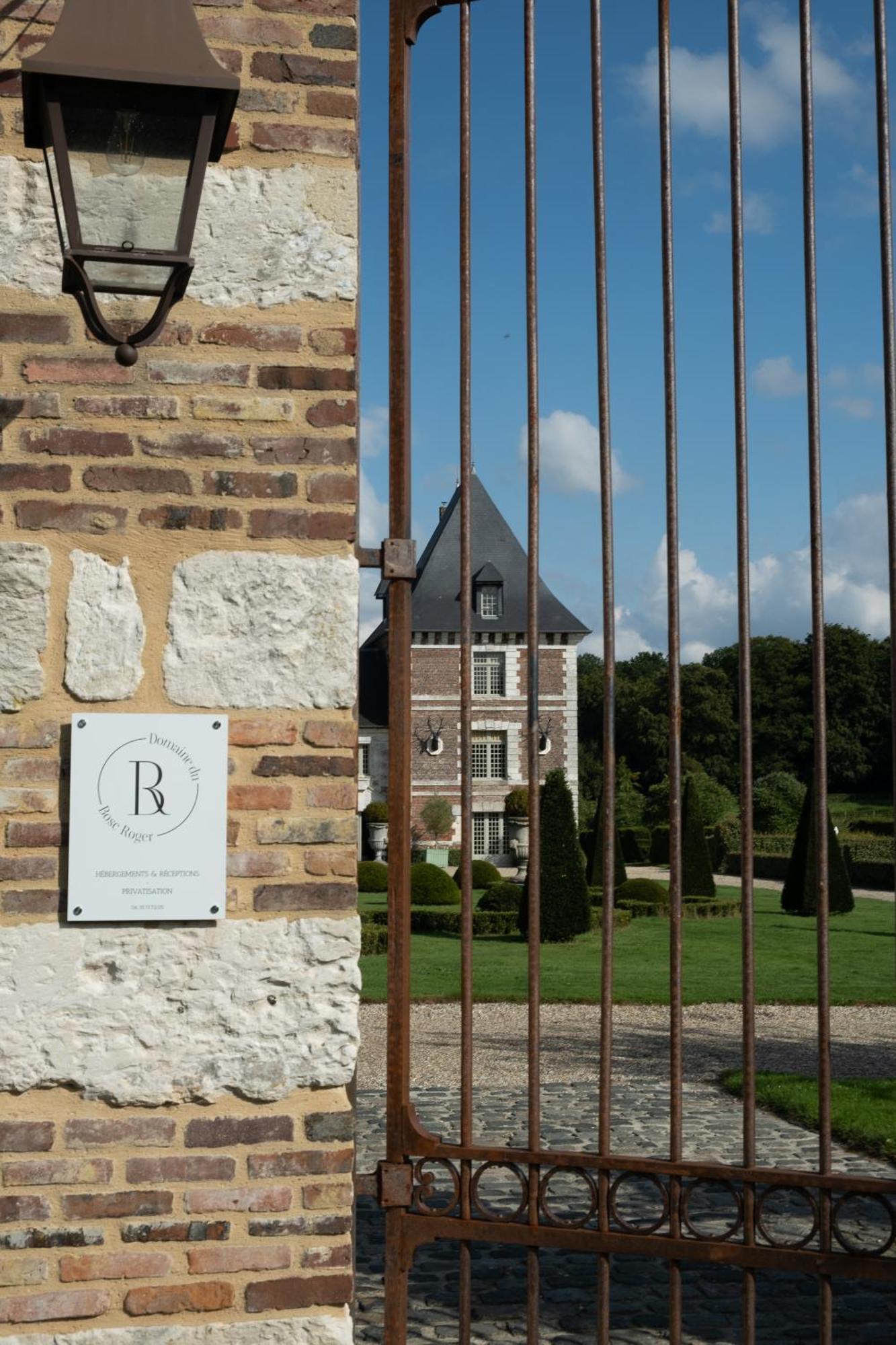 Отель Domaine Du Bosc Roger Bouquetot Экстерьер фото